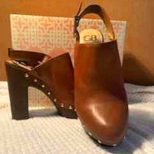 Brand new Gianni Bini clogs